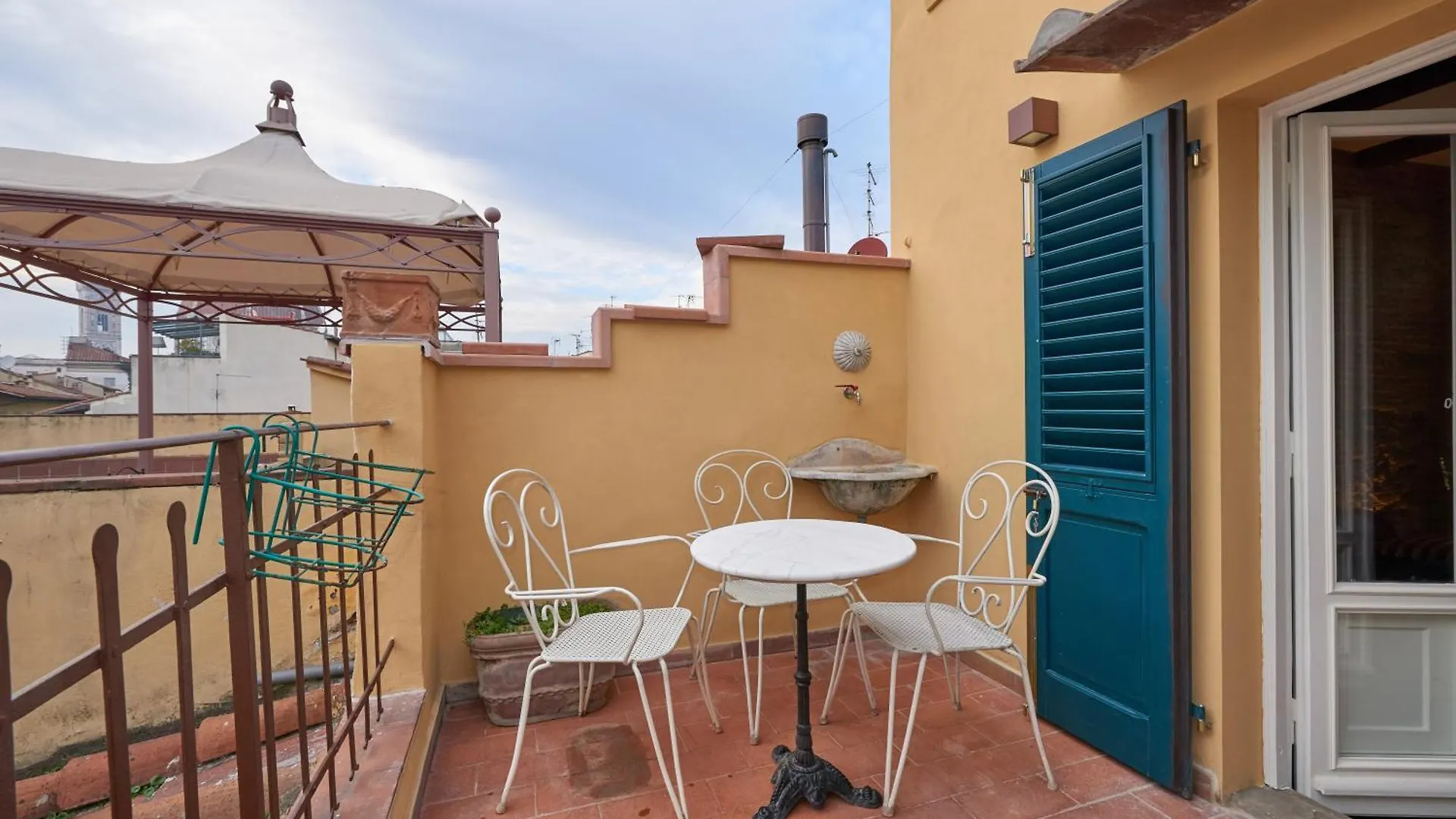 Penthouse With Terrace Apartment Florence Italy
