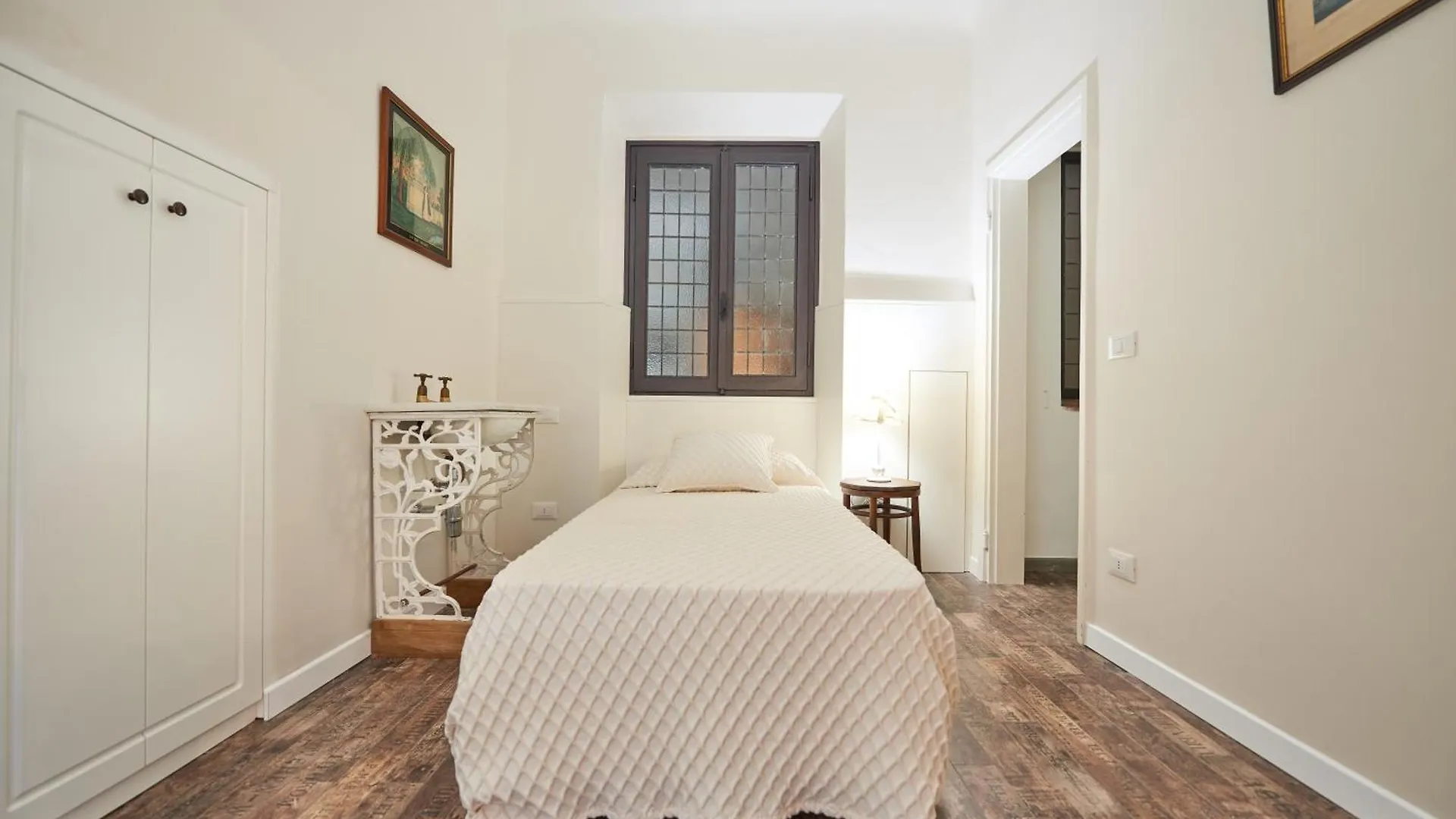 Penthouse With Terrace Apartment Florence Italy